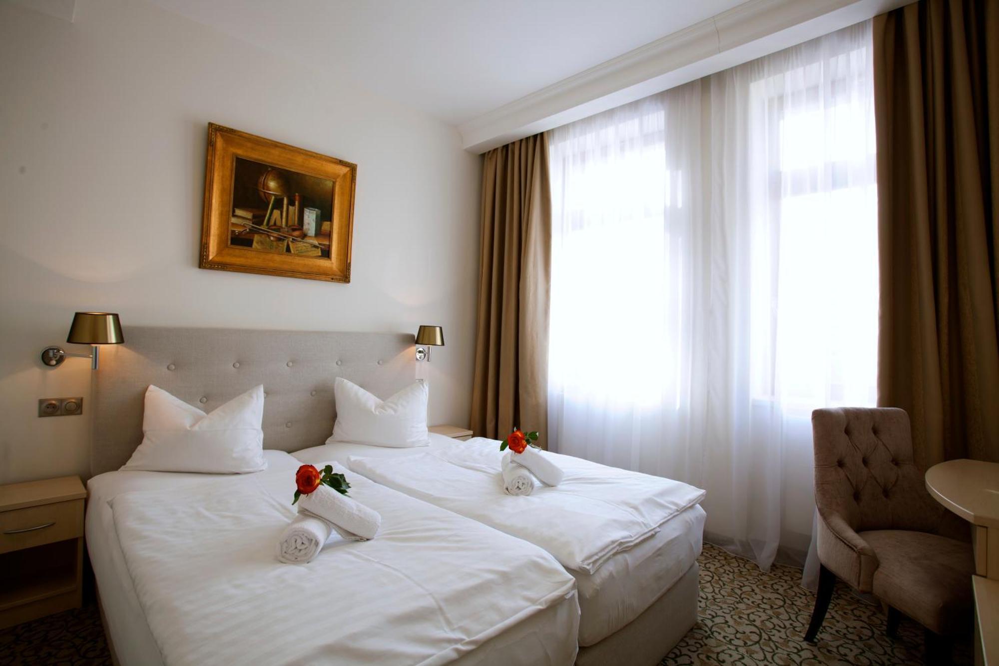 Hotel Ambiente Wellness & Spa Karlovy Vary Eksteriør bilde
