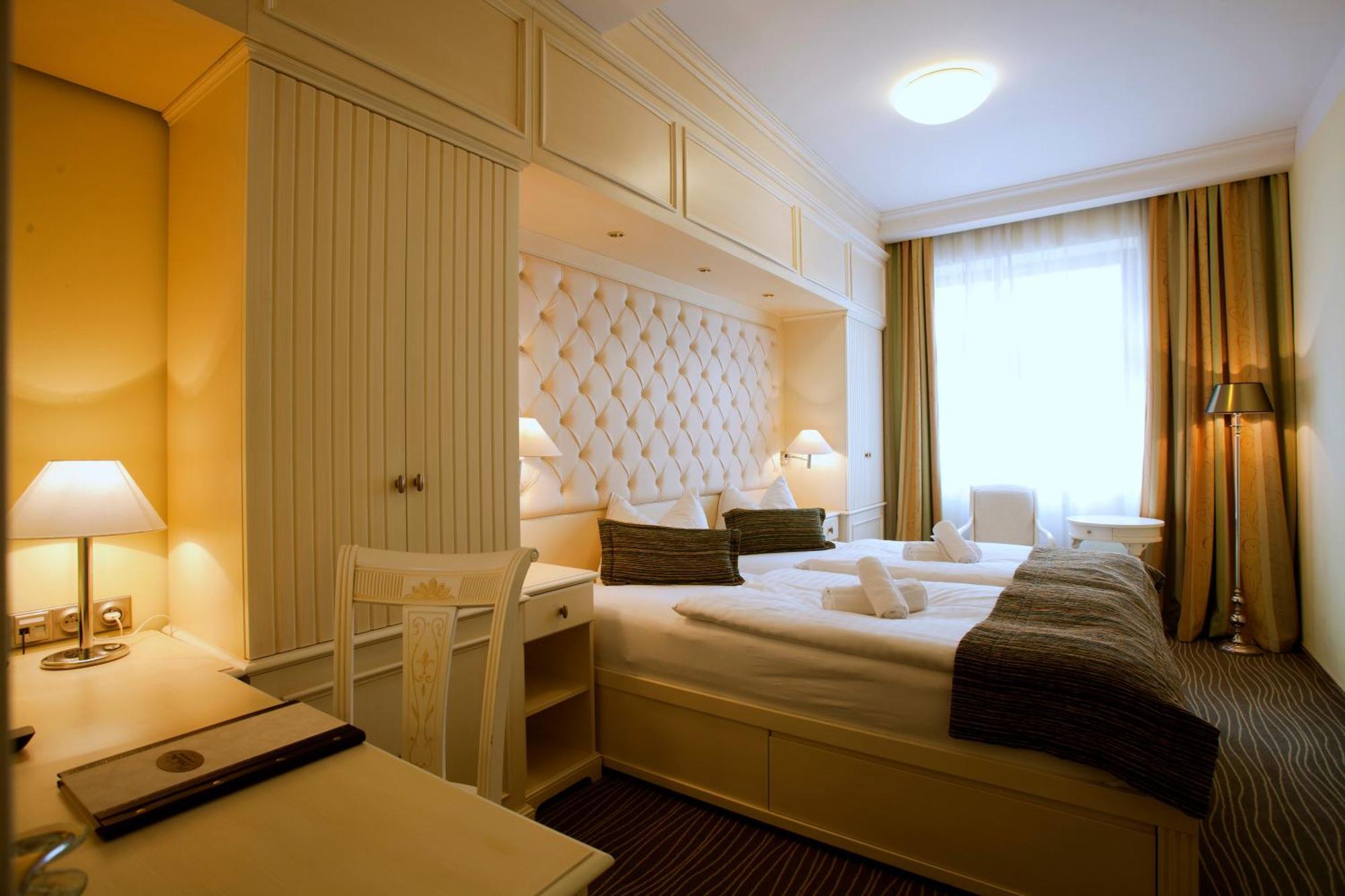 Hotel Ambiente Wellness & Spa Karlovy Vary Eksteriør bilde