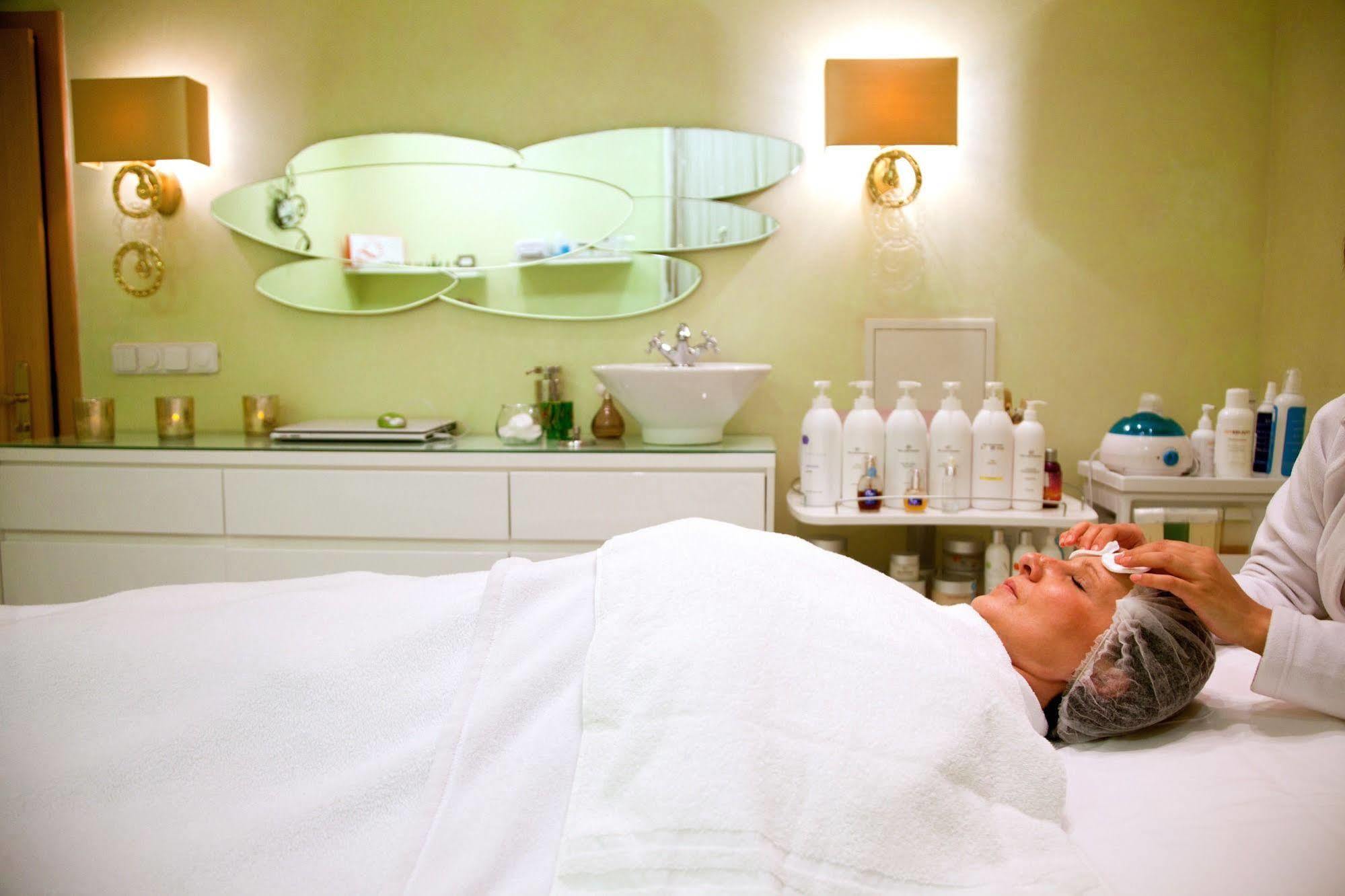 Hotel Ambiente Wellness & Spa Karlovy Vary Eksteriør bilde