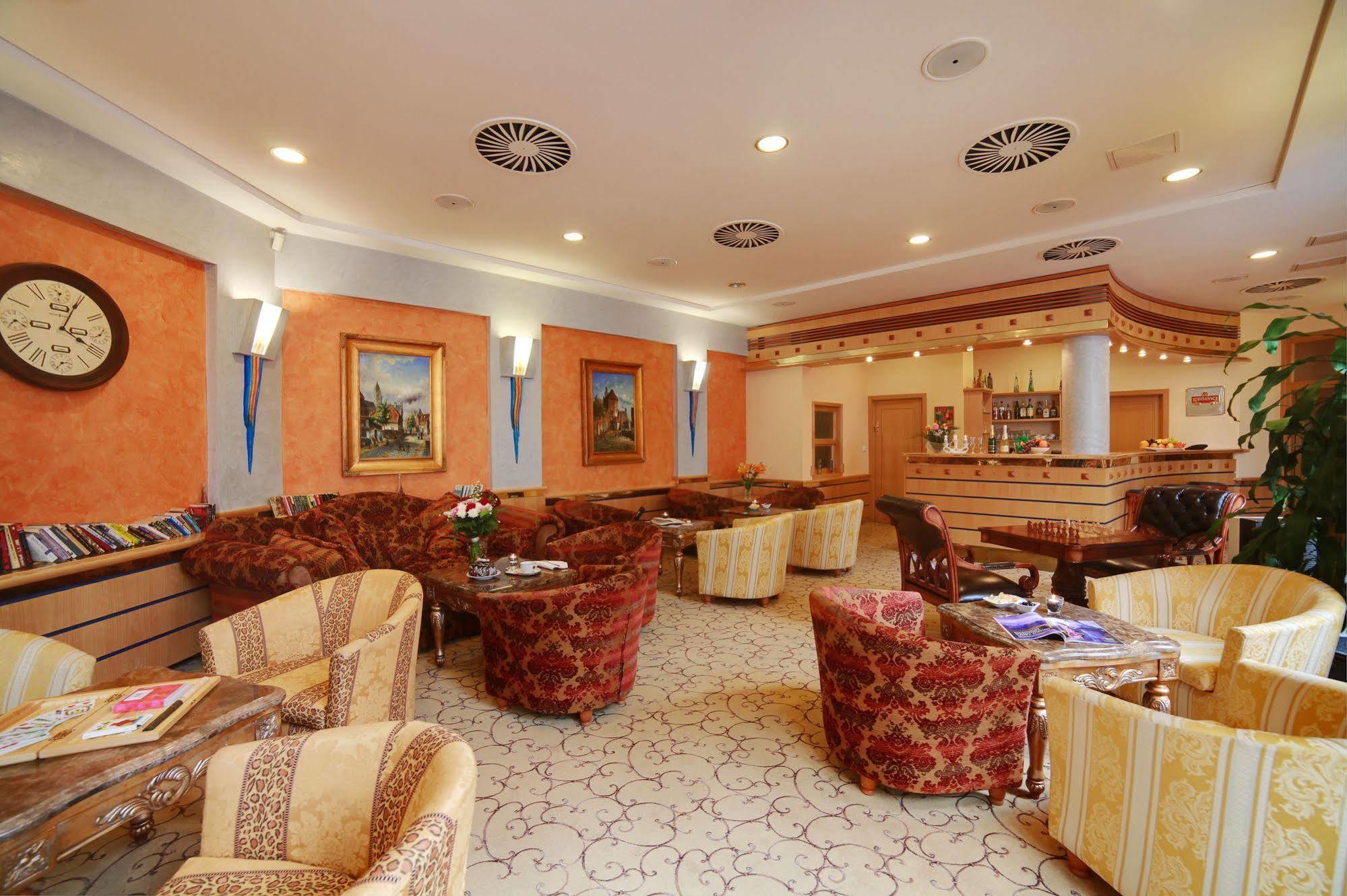 Hotel Ambiente Wellness & Spa Karlovy Vary Eksteriør bilde